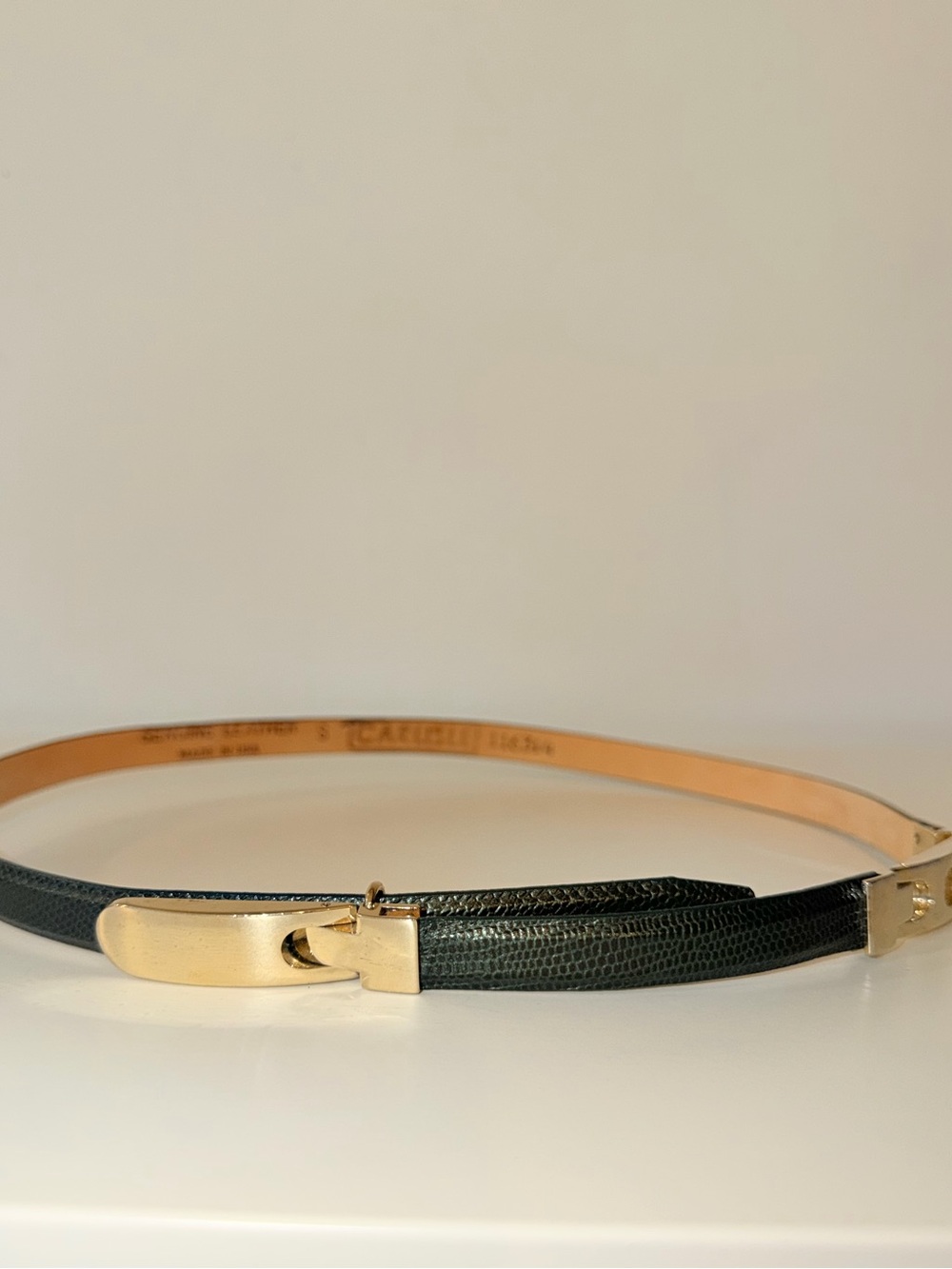 Vtg Carlisle Dark Green Embossed Genuine Leather Skinny Belt/ Gold Buckle, Sz Sm
